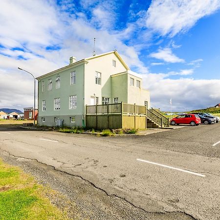 Riverside Hostel Блёндюоус Экстерьер фото